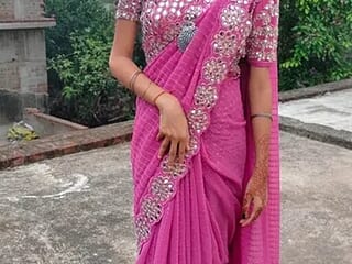 telugu_modal_divya0999 live webcam thumbnail