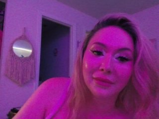 TheCougarNextDoor live webcam thumbnail