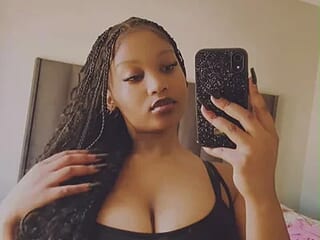 TheeRealBaddie live webcam thumbnail