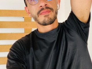 Theo_0101 live webcam thumbnail