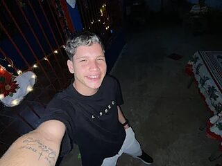 Theus26_ live webcam thumbnail