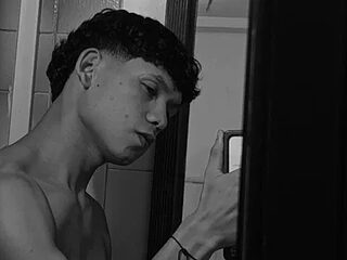 ThiagoFerrer_ live webcam thumbnail