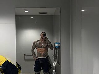ThiqueSparky live webcam thumbnail