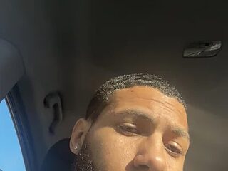ThisTheRealD live webcam thumbnail