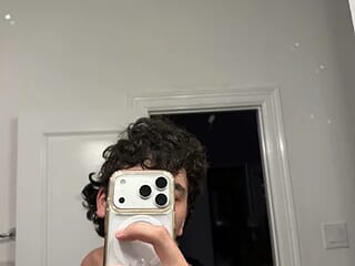 thahhessgg live webcam thumbnail