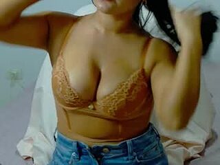 thalia_cavel live webcam thumbnail