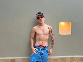 thecloudsboy_ff live webcam thumbnail