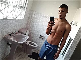 thedon02 live webcam thumbnail