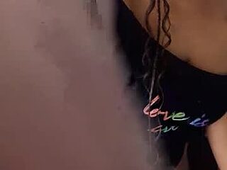 thee_habibah live webcam thumbnail