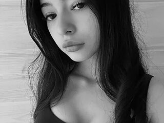 thegirlyoullcomebackto live webcam thumbnail