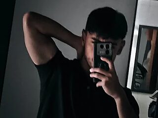 theparce_juli live webcam thumbnail