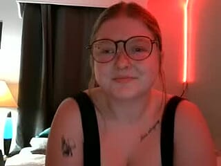 therealbabyblondie live webcam thumbnail