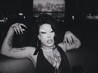 thewitch2000 live webcam thumbnail