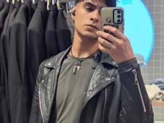 thiago_rockwelll live webcam thumbnail