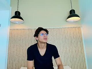 thomas_harriss live webcam thumbnail