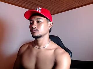 thong_21 live webcam thumbnail