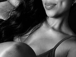 Tianajones live webcam thumbnail