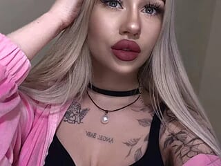 Tiffany_Kissss live webcam thumbnail