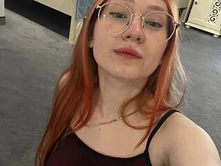 TinaHarp live webcam thumbnail