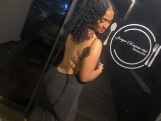Tina_curly live webcam thumbnail