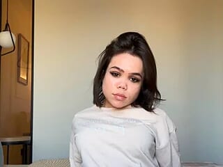 TinyKim_ live webcam thumbnail