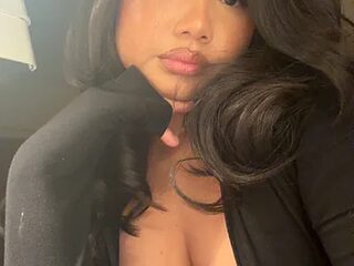 TitiTinyThai live webcam thumbnail