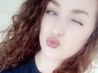 TittyQueen123 live webcam thumbnail