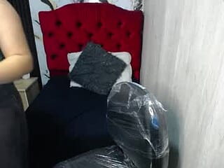 tiana_wolf live webcam thumbnail