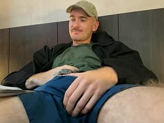 tigerniko live webcam thumbnail