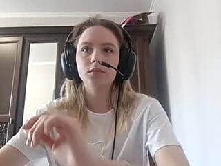 tildarumbaugh live webcam thumbnail