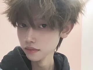 Tomato-888 live webcam thumbnail