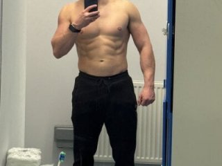 Tommy2165 live webcam thumbnail