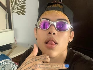Tommy_Sex19 live webcam thumbnail