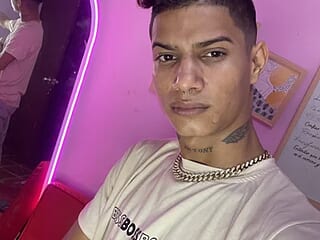 Tony_keeen20 live webcam thumbnail