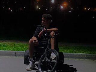 TootyFrooty live webcam thumbnail