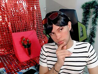 Top_and_bottom live webcam thumbnail