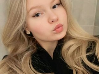 TorieDeeb live webcam thumbnail