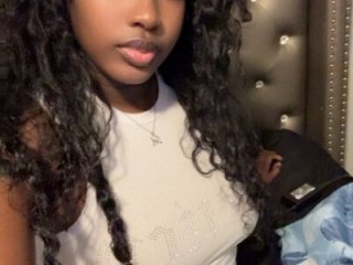 ToyaThick live webcam thumbnail