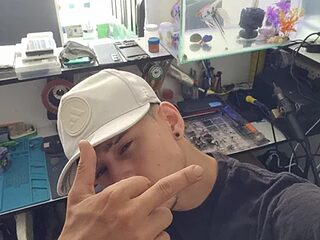 tom_latin live webcam thumbnail