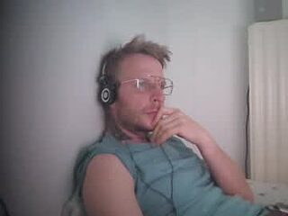 tomekwrona23 live webcam thumbnail