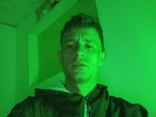 torvyHot live webcam thumbnail