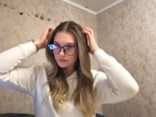 torydesmarias live webcam thumbnail