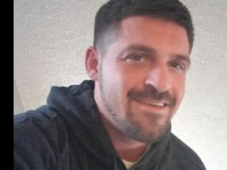 Troyt87 live webcam thumbnail