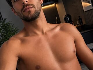 Tryme9898 live webcam thumbnail
