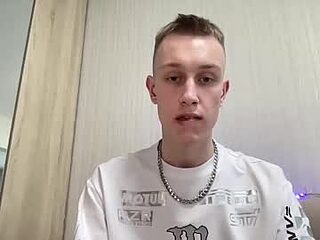 travis_gracile live webcam thumbnail
