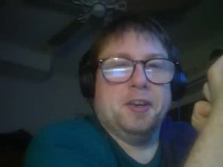 true_manofworth live webcam thumbnail