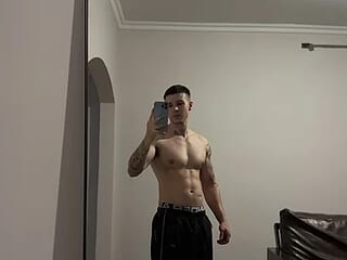 trystan_18 live webcam thumbnail