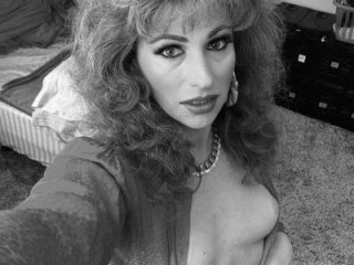 TSCassandraLove live webcam thumbnail