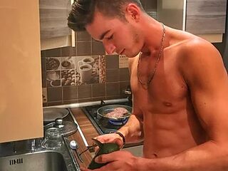 Turkishmodell live webcam thumbnail