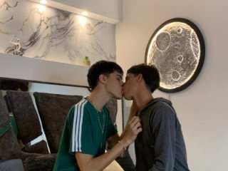 TWINKS_FRIENDS live webcam thumbnail